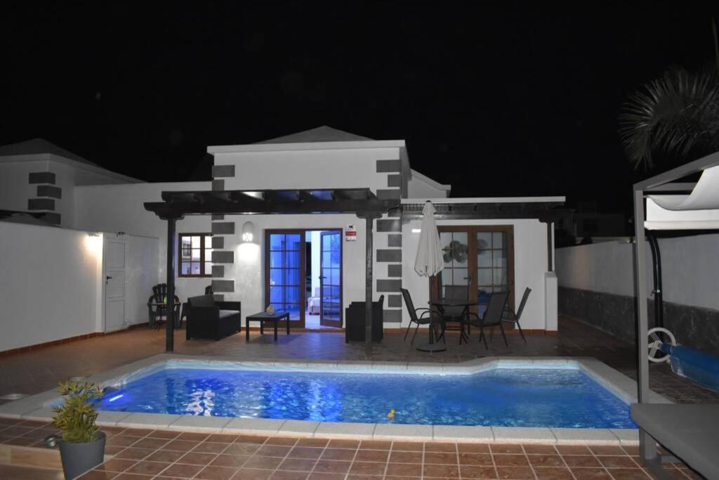Villa Manuel -Lanzarote Плайя-Бланка Екстер'єр фото